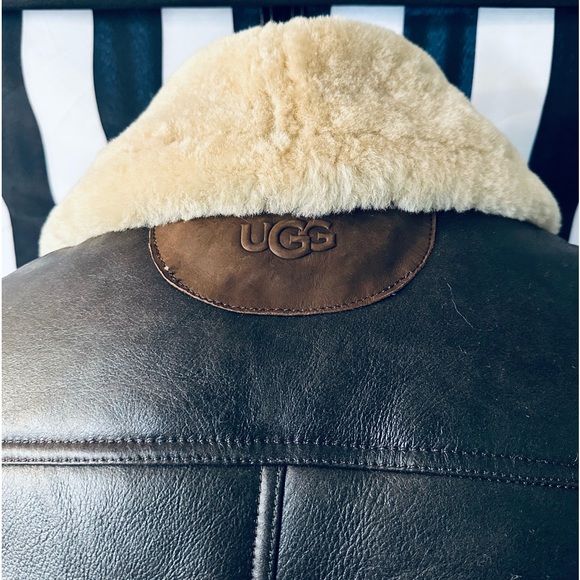 Ugg Genuine Leather Sherpa Lined Aviator Bomber Jacket (see measurements) - Picture 8 of 13